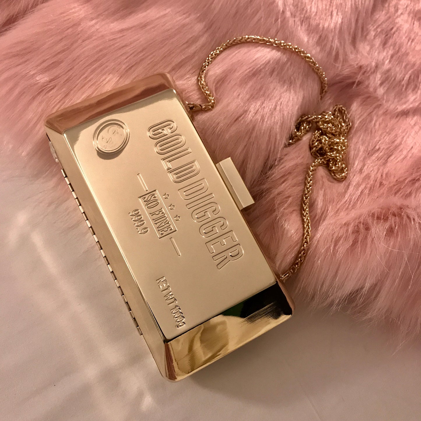 Clutch gold digger