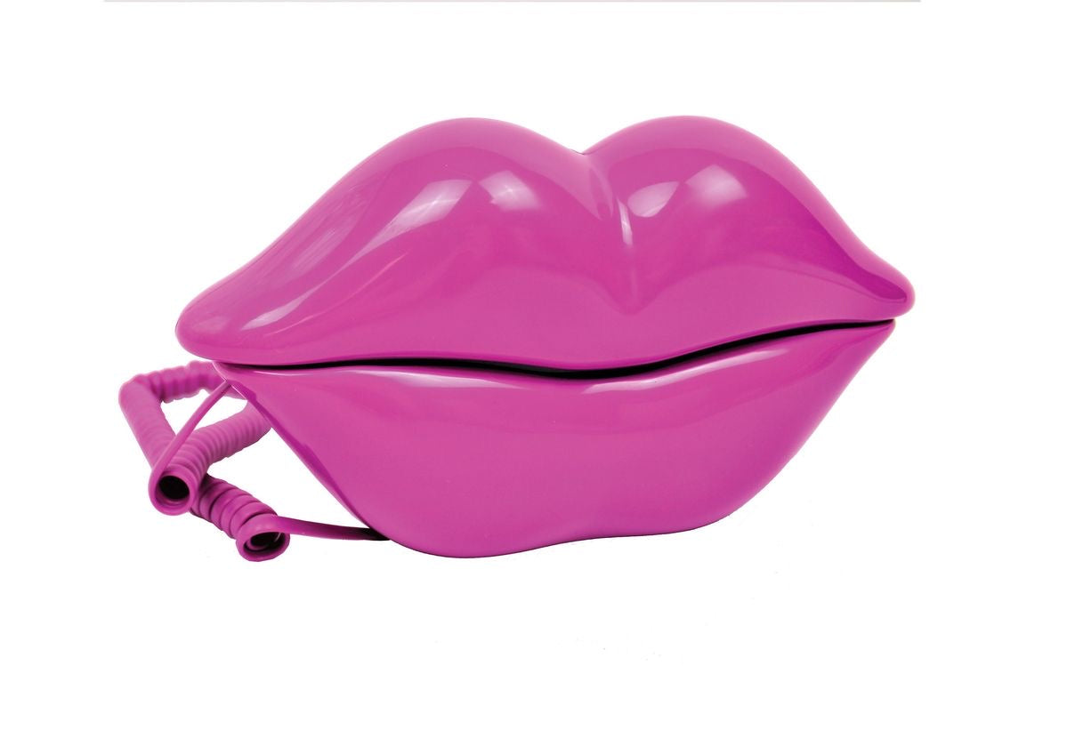 Telephone kiss me