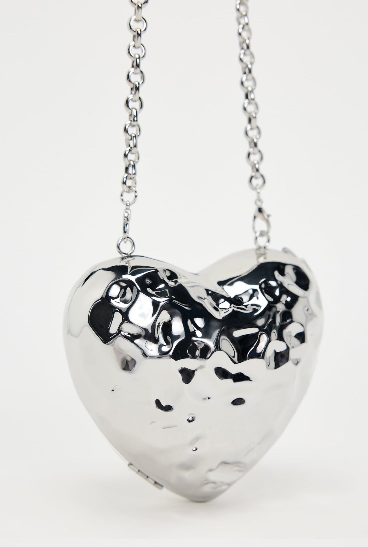 Clutch silver heart
