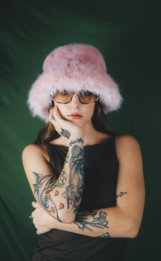 Hat fluffy