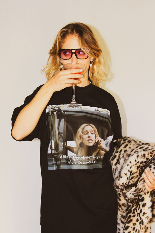 Camiseta oversized carrie cosmopolitan